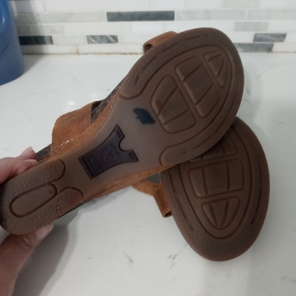 Ariat 20983 Woman's brown Leather Reptile Strappy thong toe wedge sandals 8 - Picture 9 of 11